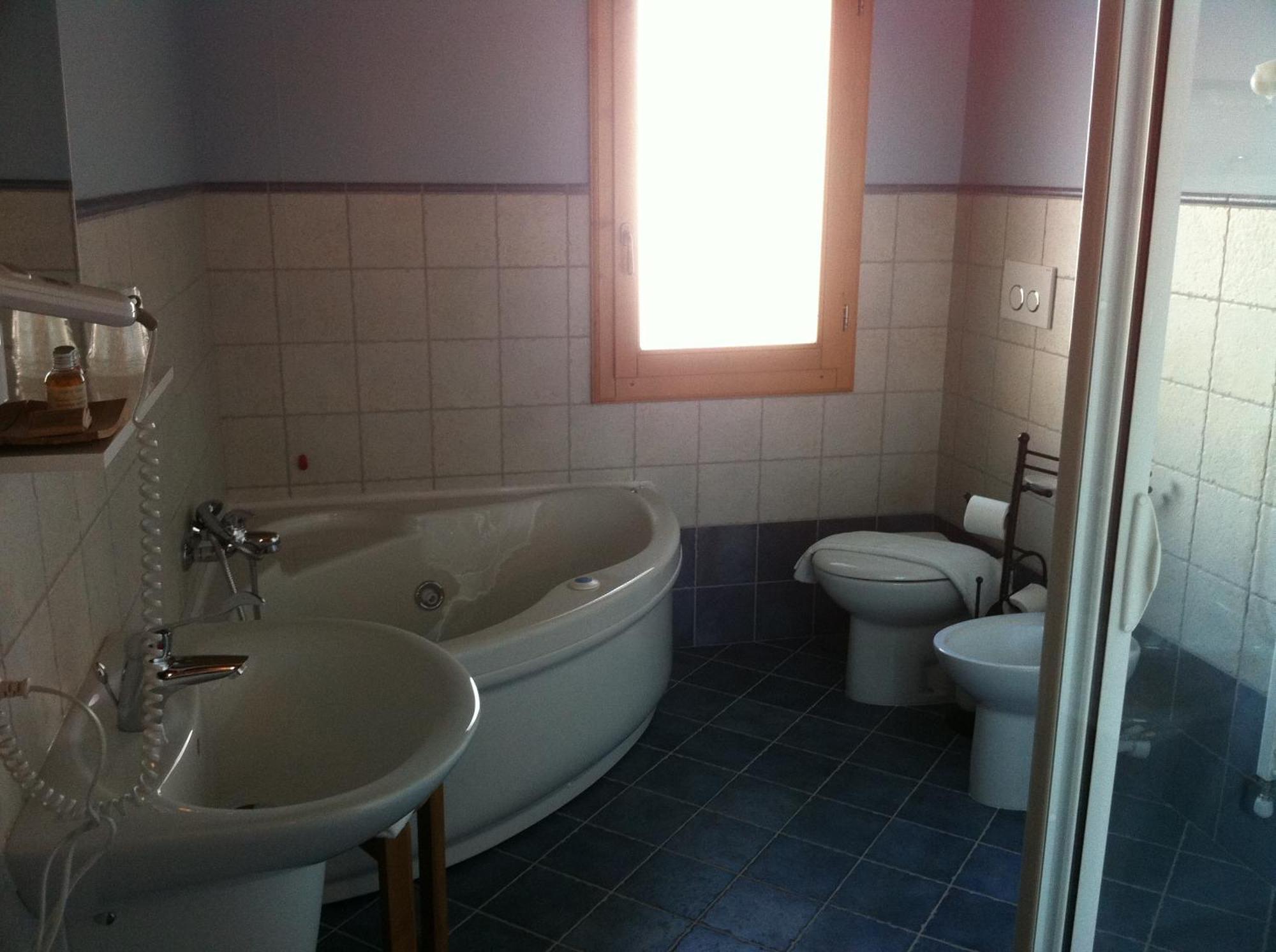 Hotel L'espoir 3*
